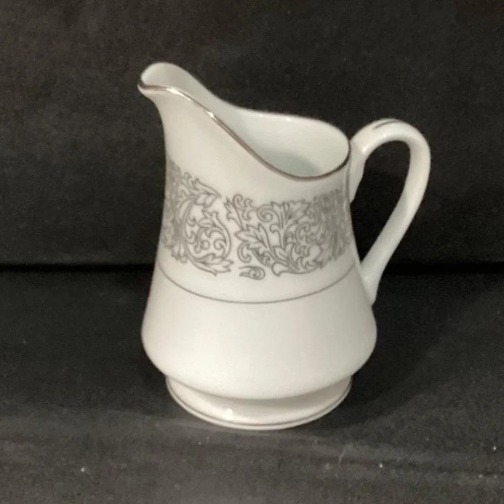 Brookwood Porcelain by Interpace‎ Corporation M2001 Santiago Creamer & Sugar